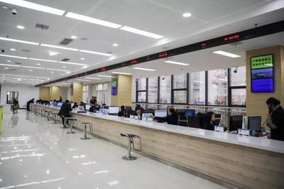 只進一扇門 最多跑一次——勉縣新政務中心服務大廳正式投用，打造高效便民信息咨詢服務新標桿